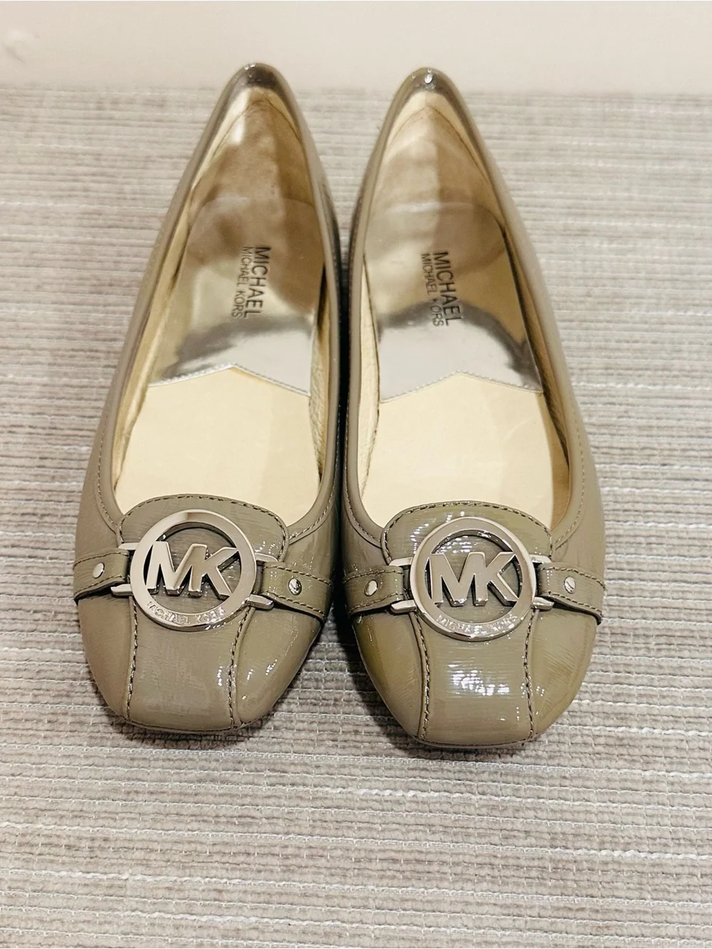 MICHAEL KORS Fulton Silver Glitter  Leather MK Logo Moccasins I Love Shoes 9M
